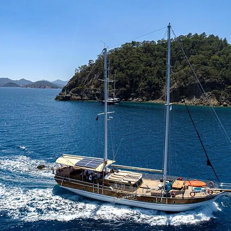 船屋 Hka Neta Yachting