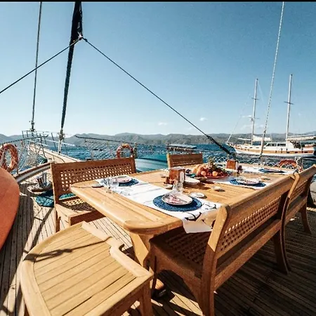 船屋 Hka Neta Yachting 费特希耶