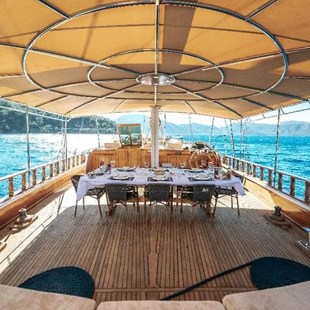 Hka Neta Yachting 船屋 费特希耶